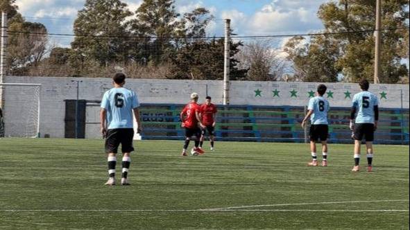 El Sub 15 de la Liga del Sur goleó en Olavarría y avanzó de fase