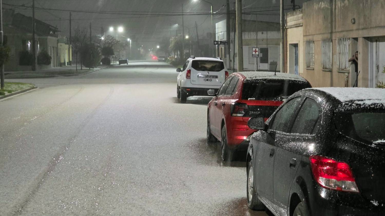 Tras la nieve y el granizo, Bahía Blanca espera un sábado con frío y fuertes ráfagas