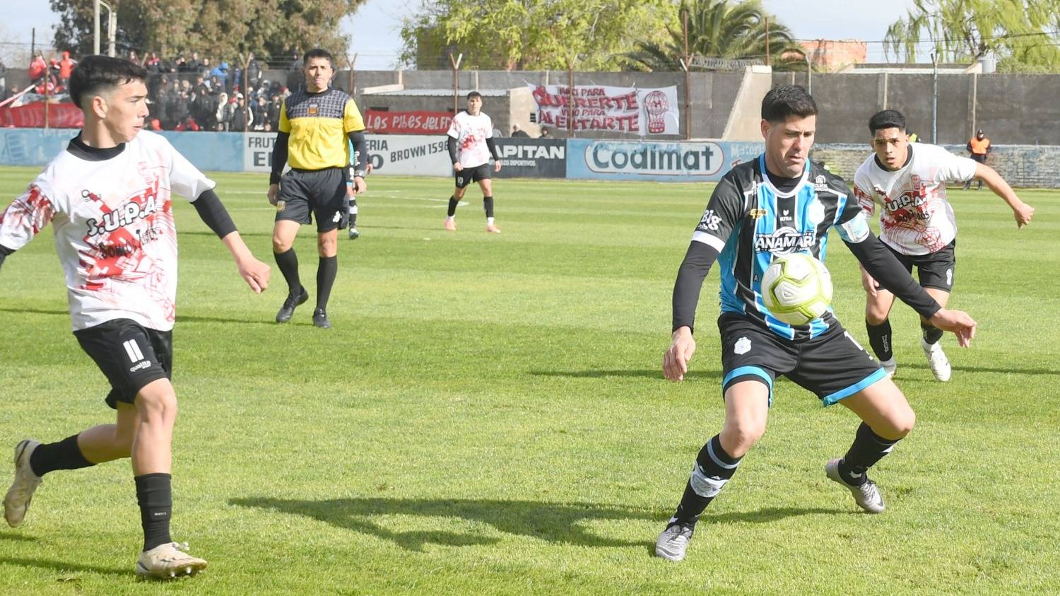 San Francisco y Huracán repartieron puntos en la "A" y hubo triunfos de Tiro y Rosario en la "B"