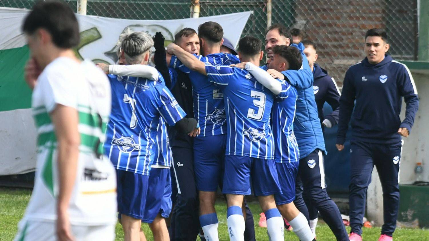 Clausura liguista: triunfos de La Armonía, Sporting y Villla Mitre en la A; Olimpo goleó en la B