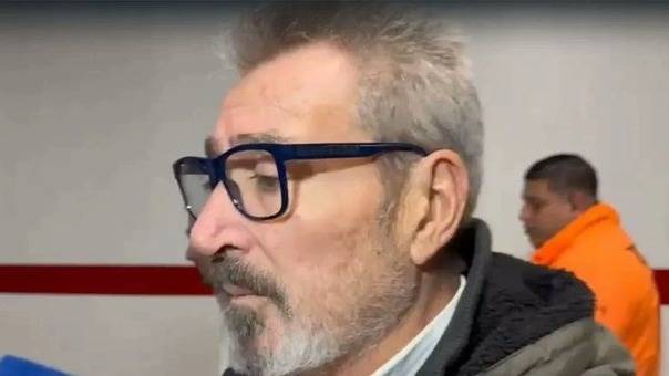 Vila estalló contra el arbitraje tras la derrota ante River: "Son bandidos"