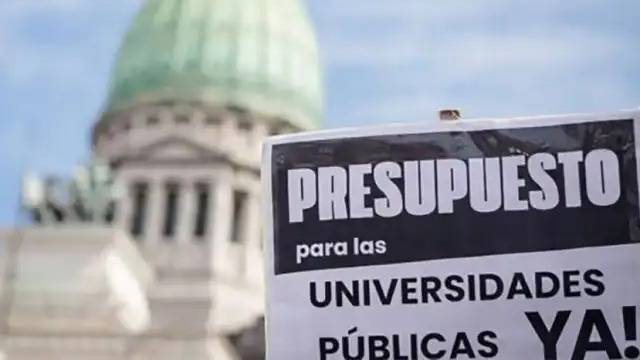 Los gremios universitarios paran de nuevo este martes y profundizan el plan de lucha