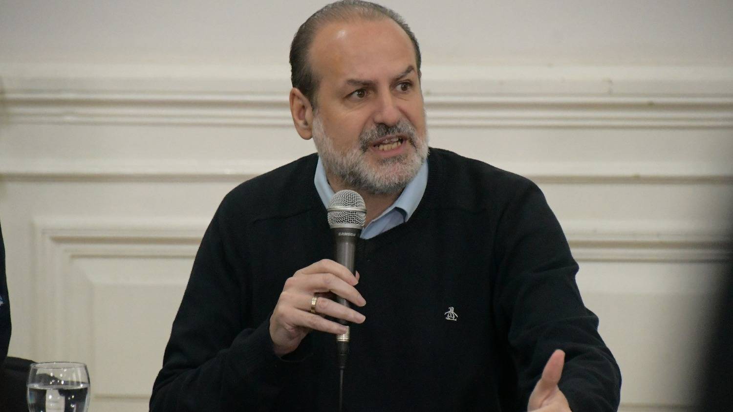 Susbielles volvió a criticar a ABSA y no descartó pedir la municipalización de la distribución de agua en Bahía