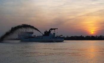 Hidrovía del río Paraná: nueva concesión inició con rebaja de tarifas y fuerte plan de inversión