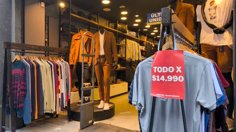 Las importaciones ya abastecen el 70% del mercado textil y el sector denuncia “competencia fraudulenta”