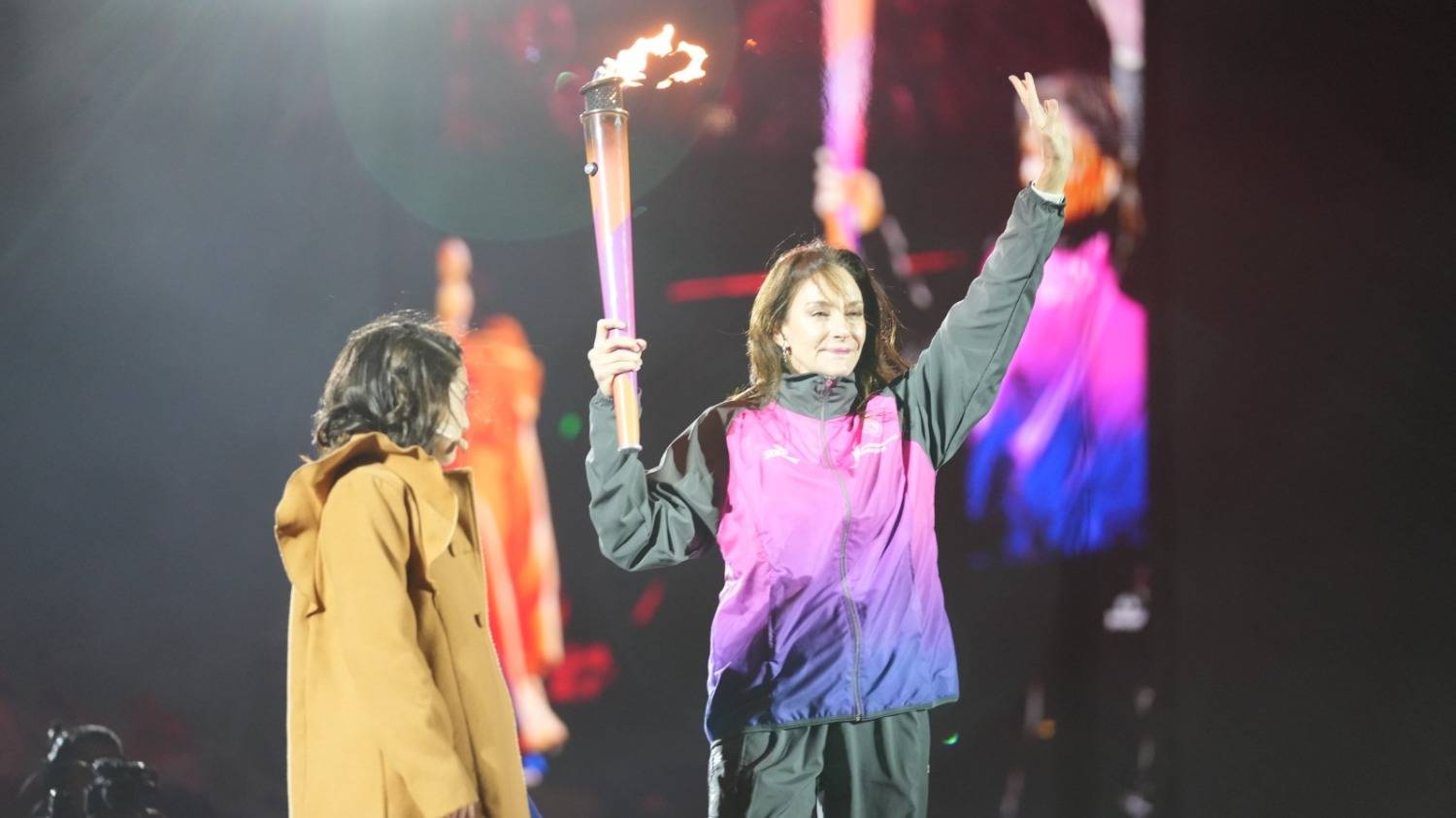 Luciana Aymar encendió el pebetero y quedaron inaugurados los XIII Juegos Suramericanos