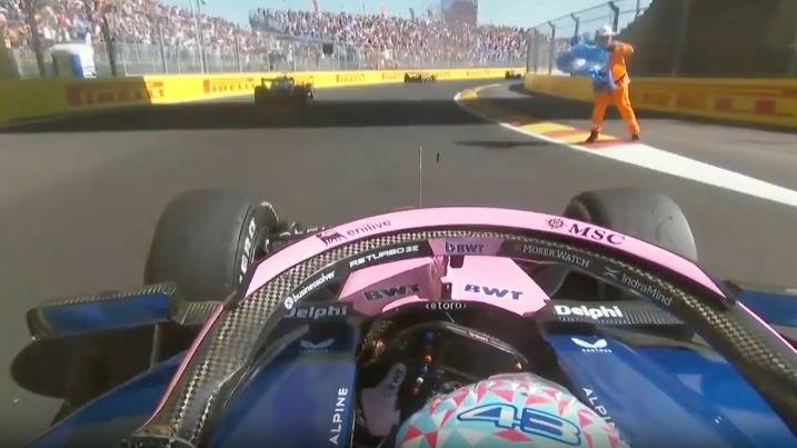 ¡Orgullo nacional! Colapinto hizo flamear la bandera argentina: "Esta fue en una carrera de verdad", dijo