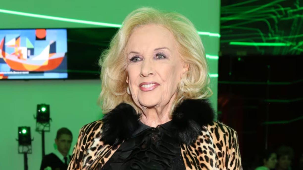 Mirtha Legrand fue dada de alta tras pasar una semana internada por un problema respiratorio