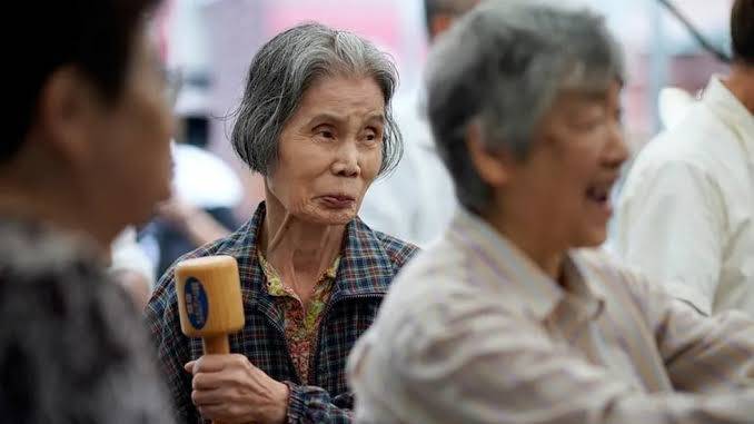 Japón supera las 100.000 personas de 100 años o más y profundiza su crisis demográfica