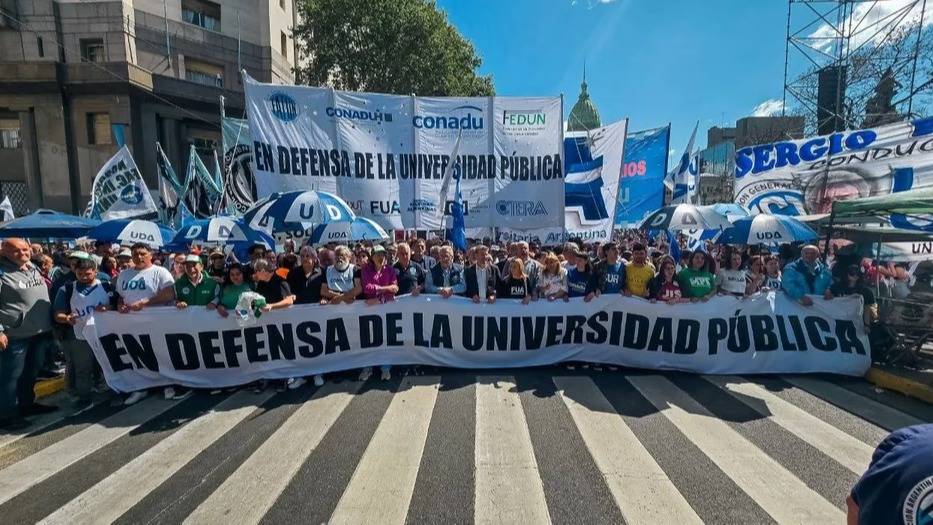 Crisis universitaria: fracasó la paritaria y habrá otra marcha federal de protesta el 15 de octubre