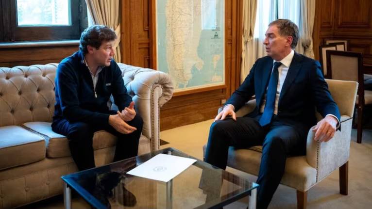 Con el foco en la soberanía, el jefe de Gabinete recibió al gobernador de Tierra del Fuego