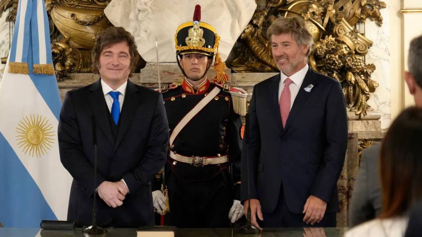 El Gobierno prepara pliegos judiciales y busca definir cuatro cargos clave con competencia electoral
