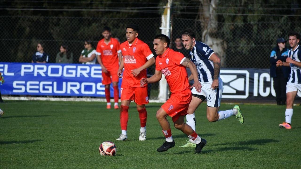 Federal Amateur: Huracán ganó en Pigüé y depende de sí mismo