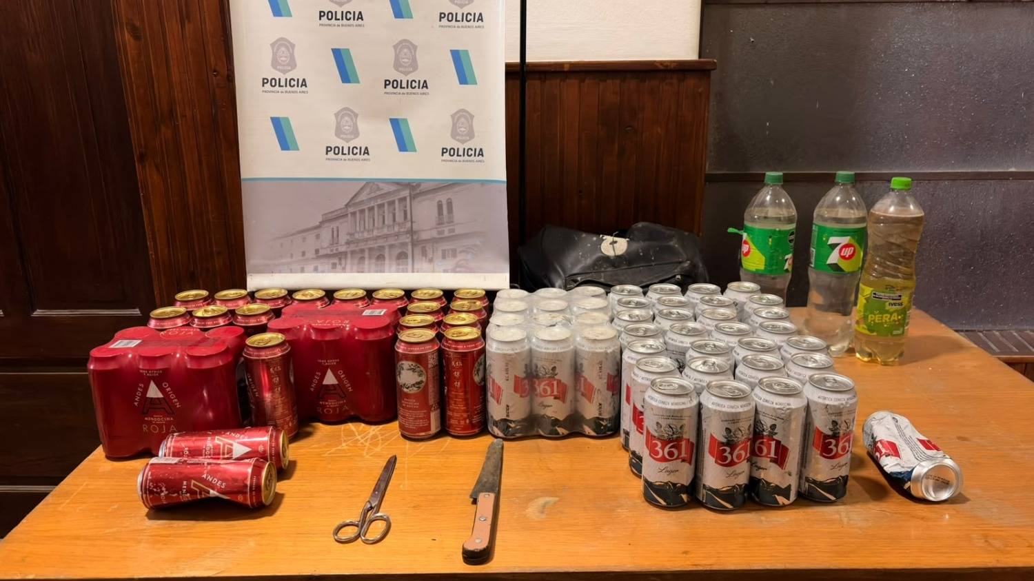 Pringles: robó más de 70 latas de cerveza y lo atraparon tras una persecución