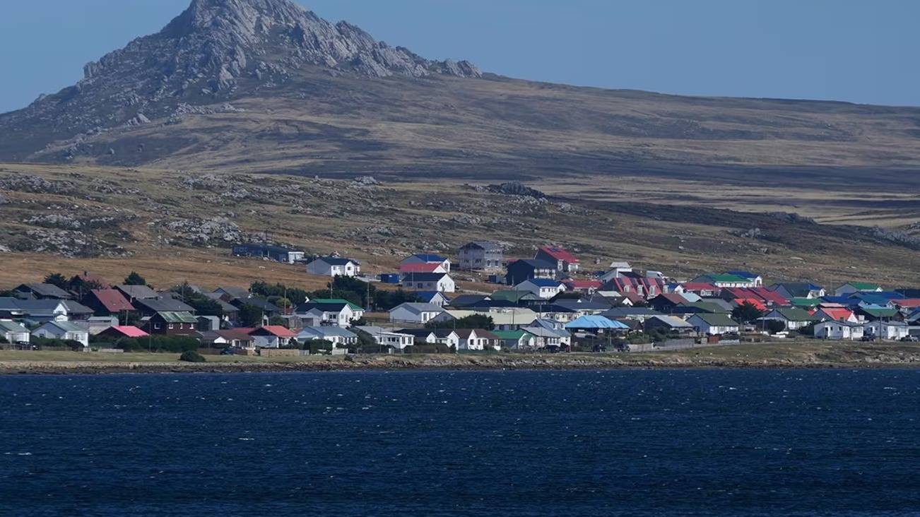Tensión por Malvinas: Londres publicó una declaración de respaldo a sus territorios de ultramar