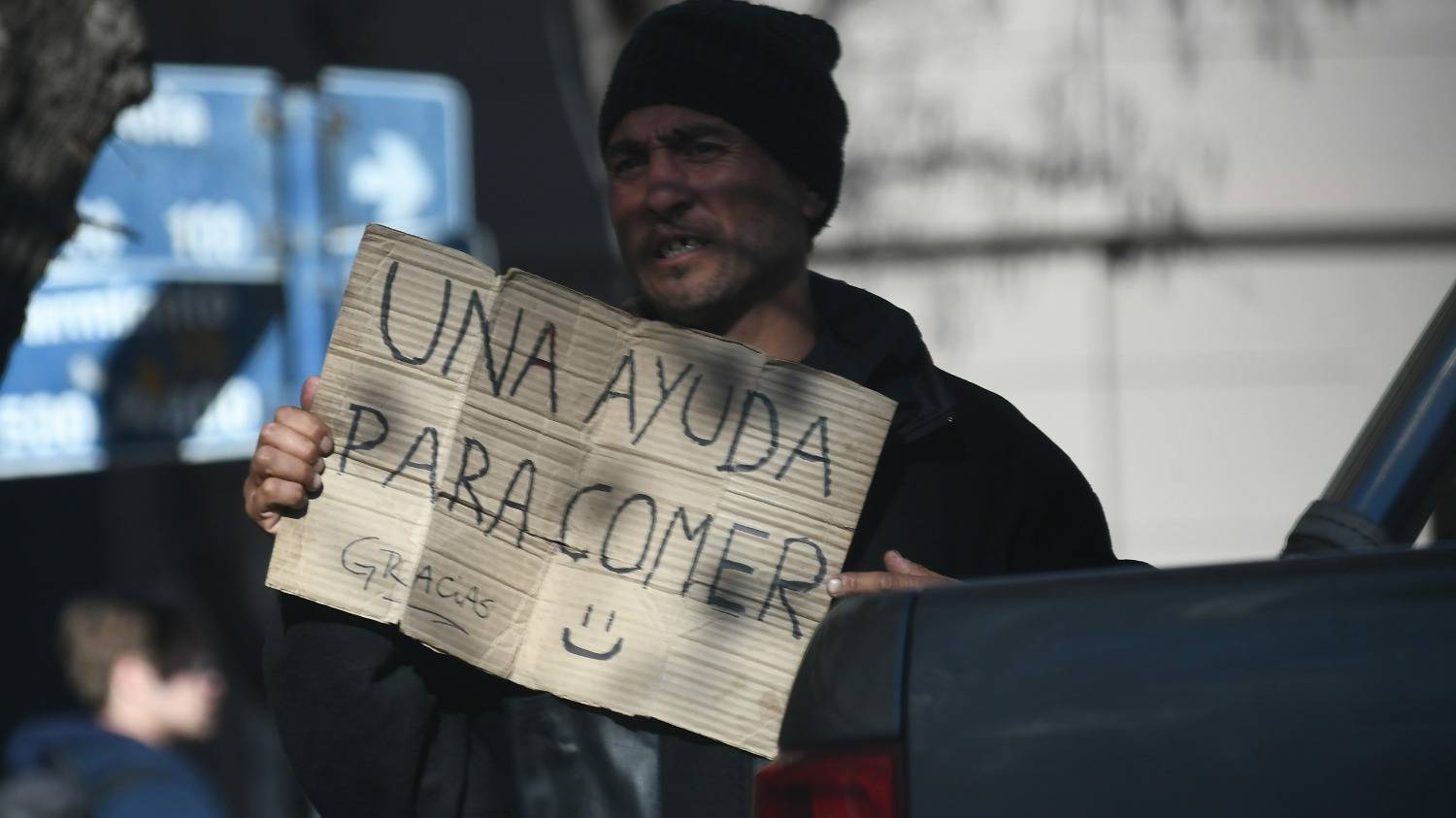 Alarmante suba de la pobreza en Bahía: uno de cada cuatro habitantes no cubre sus necesidades básicas