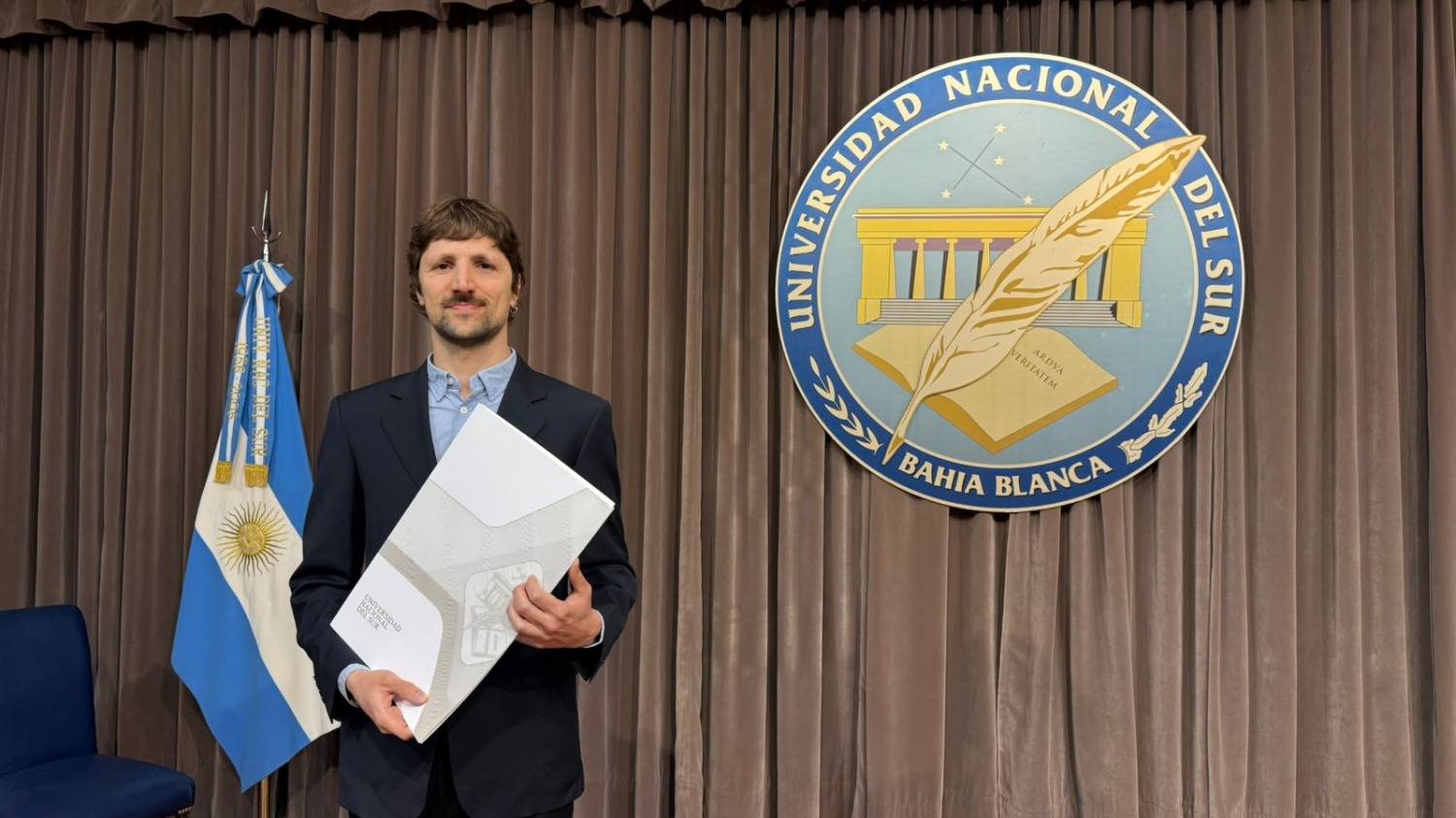 Un Licenciado en Filosofía, con el mejor promedio en la 419ª Colación de Grados
