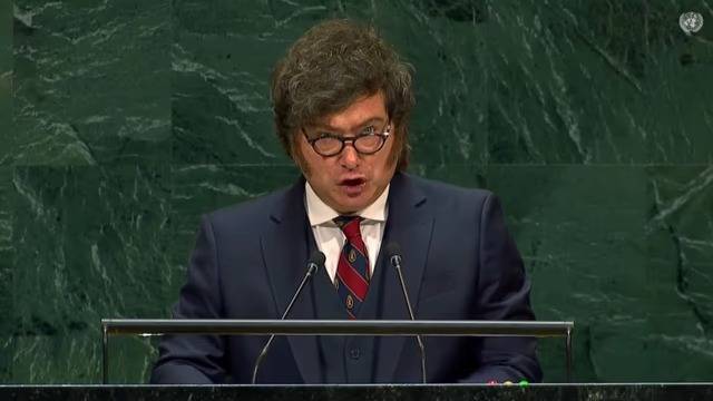 Javier Milei volvió al país: entrevista con un medio francés y la próxima reunión de Gabinete