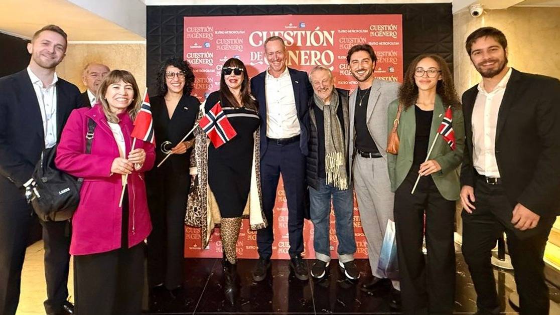 La Moriamanía llegó a Noruega y hasta el embajador imitó a La One