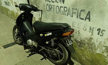 Atrapan a dos chicos acusados de querer robar una moto