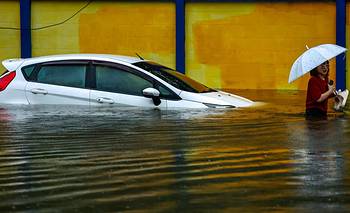Bangkok fue declarada zona de desastre por graves inundaciones tras casi 48 horas de lluvias torrenciales