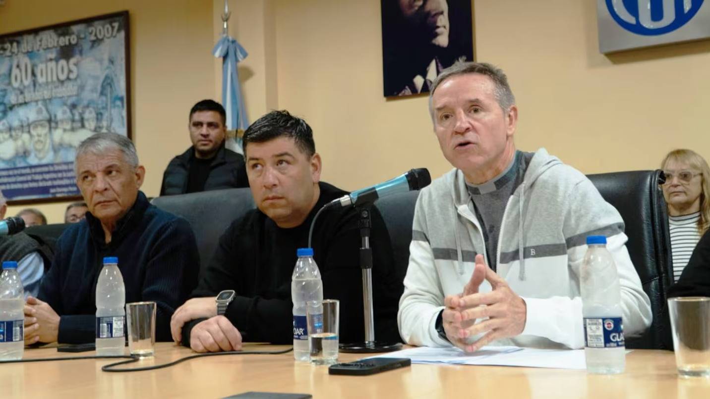 La CGT cruzó a Milei por sus cuestionamientos a los datos de la actividad económica