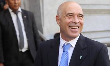 Viajan Milei y Villarruel: quién será el Presidente durante sus ausencias