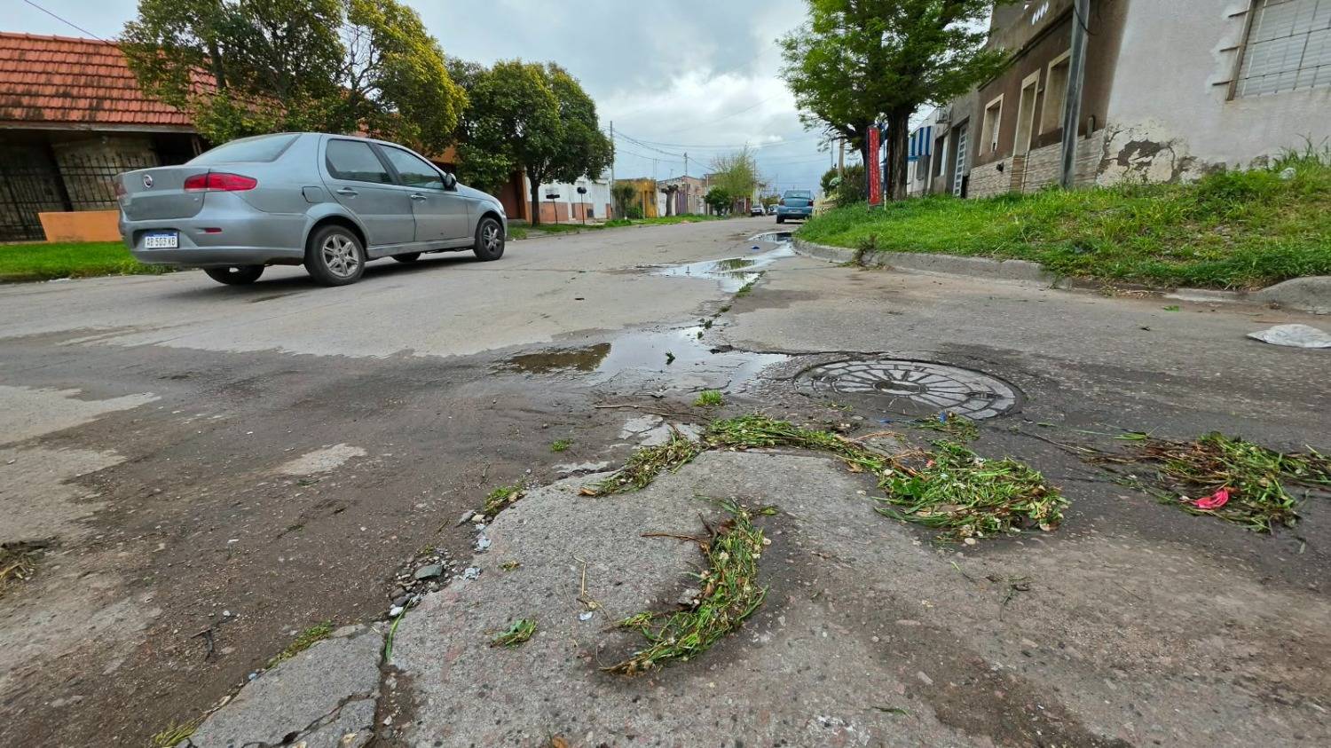 “Es imposible vivir así”: vecinos de Pampa Central denuncian desbordes cloacales
