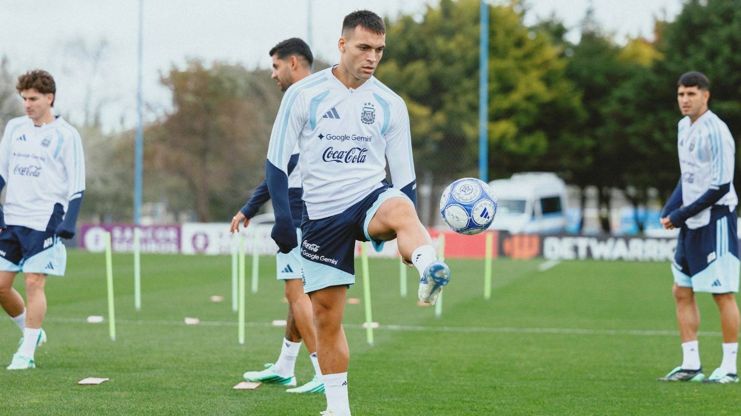 Hora, TV y formaciones: Argentina juega ante Bolivia a 106 días de la final del Mundial