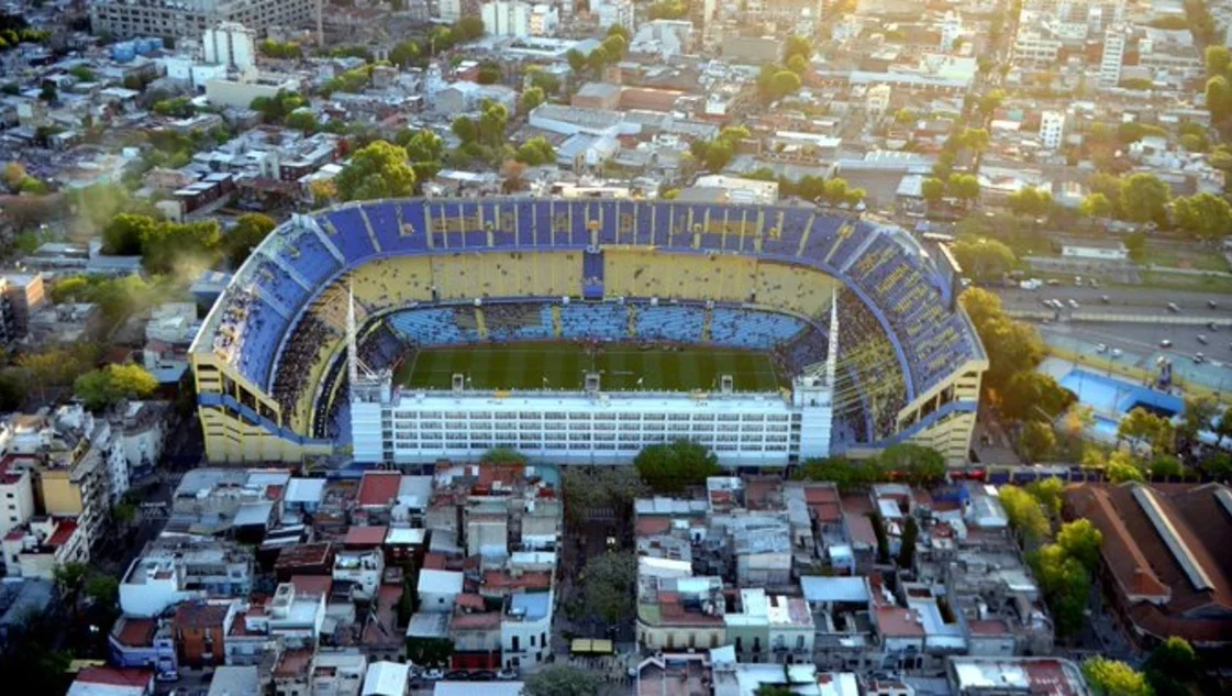Así luce La Bombonera a más de dos horas del comienzo del partido Así luce La Bombonera a más de dos horas del comienzo del partido