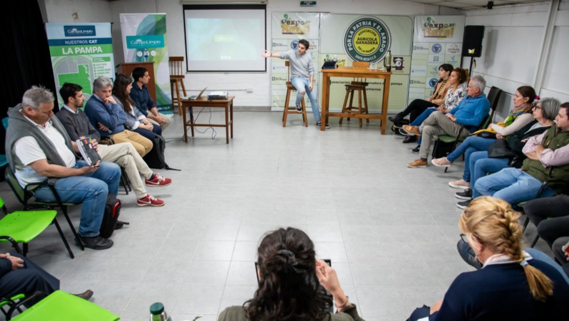 La Pampa: actores del agro debatieron avances para una producción sustentable y la gestión responsable de envases vacíos de agroquímicos