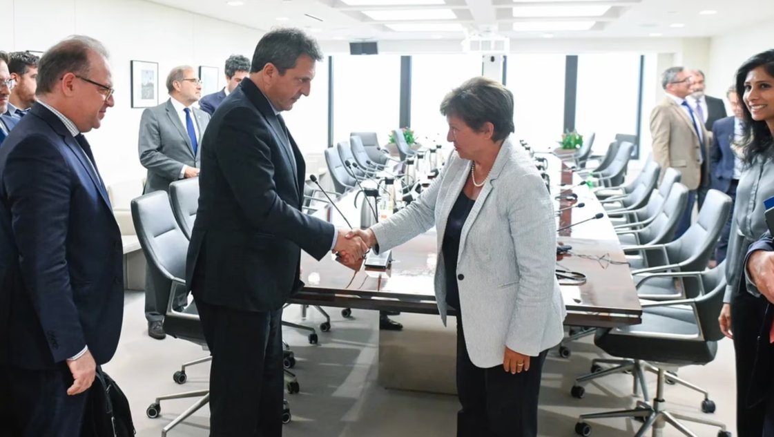 El Gobierno piensa pagar vencimientos al FMI el día después de las elecciones El Gobierno piensa pagar vencimientos al FMI el día después de las elecciones