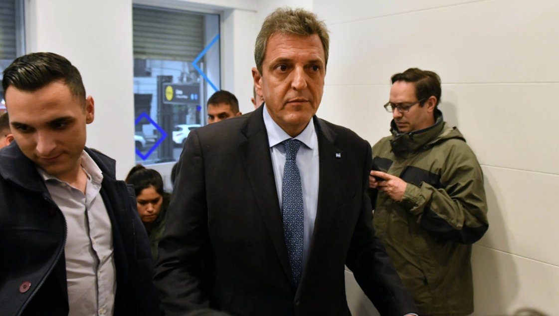 Massa anunció cambios en planes sociales para convertirlos en empleo Massa anunció cambios en planes sociales para convertirlos en empleo