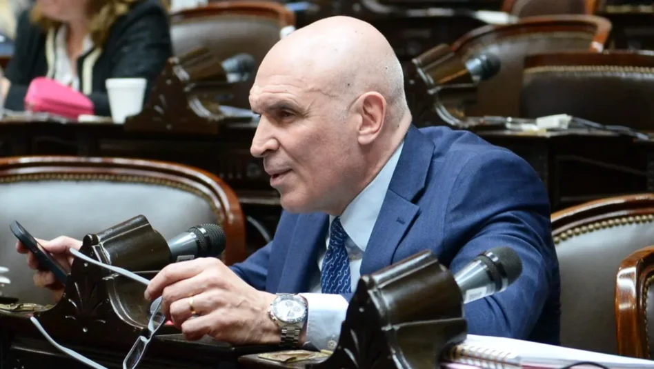 Polémico: Espert pide que los municipios dejen de cobrar tasas Polémico: Espert pide que los municipios dejen de cobrar tasas