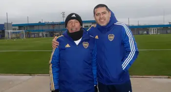 “Está golpeado”: revelaron cómo Riquelme atraviesa la complicada situación de salud de Russo