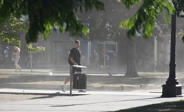 Rige una alerta para Bahía Blanca y la zona por vientos de hasta 70 ...