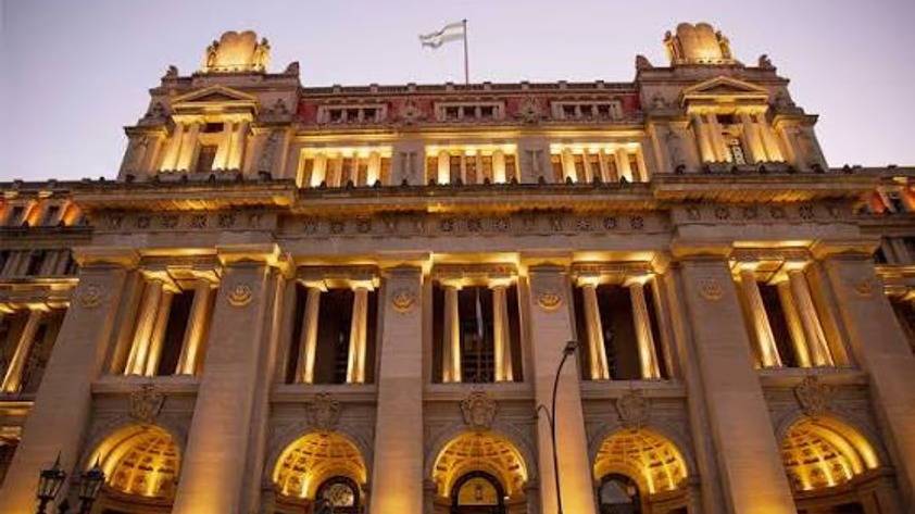 La Corte defendió su fallo sobre tierras y cuestionó los “discursos de odio”