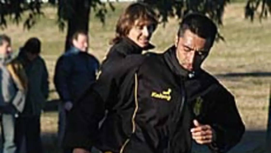 Dejó mudo a un relator y en Olimpo no jugó ni un minuto: ¿Qué es de la vida de Luis Medero?