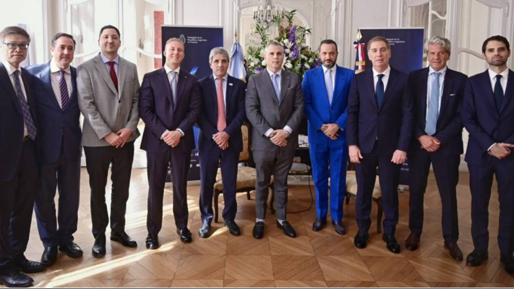Luis Caputo anunció la puesta en marcha del Programa de Ciudadanía por Inversión de Argentina