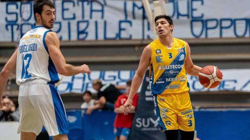 Lucio Redivo, a los 32 años, jugó 32 minutos y fue clave cuando su equipo más lo necesitaba