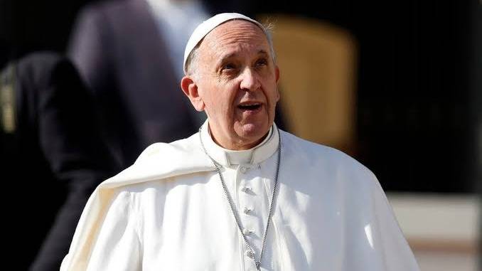 El Vaticano anuncia la publicación de "El Diario personal del Papa Francisco", un libro del cardenal Fernández