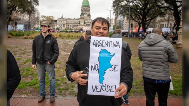 Ley de Tierras: la Justicia rechazó una cautelar para impedir la venta de tierras a extranjeros