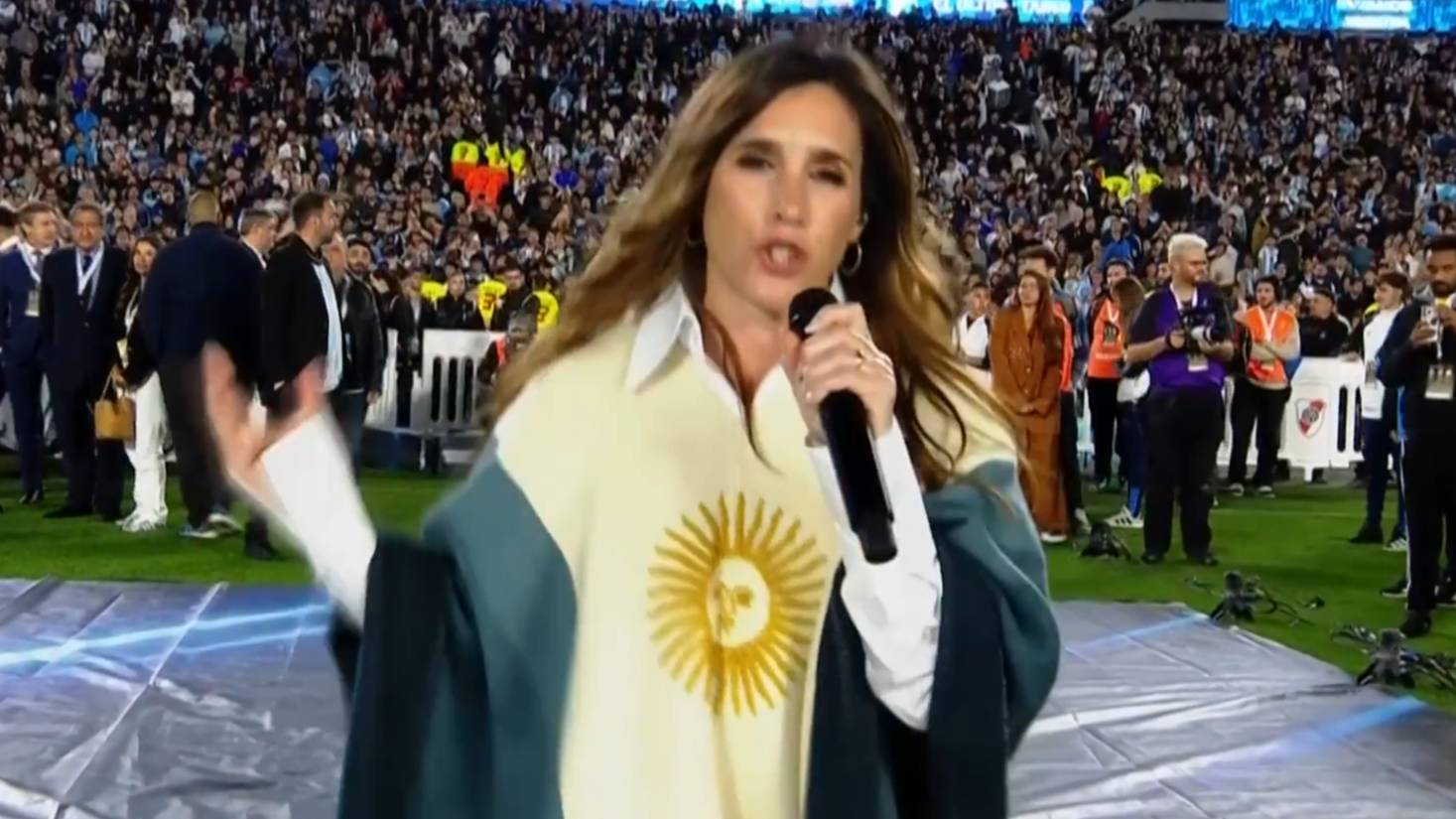 Emocionante: así cantó Soledad "Brindis" en la despedida de Messi de la Selección