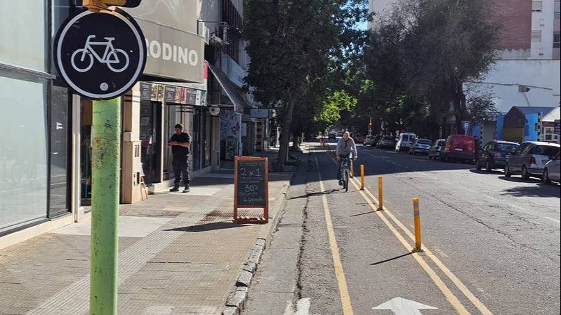 El Concejo, a un paso de eliminar la ciclovía de Yrigoyen 