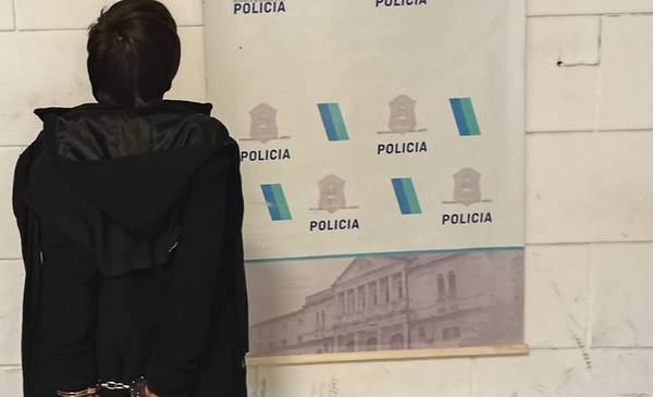 Arrestaron a una mujer por violación de domicilio en Tres Arroyos