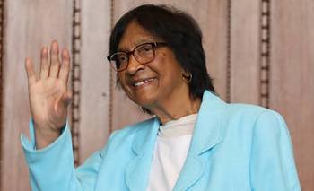 Pillay, la pionera contra el apartheid y defensora de los derechos humanos que ganó el Nobel de la Paz