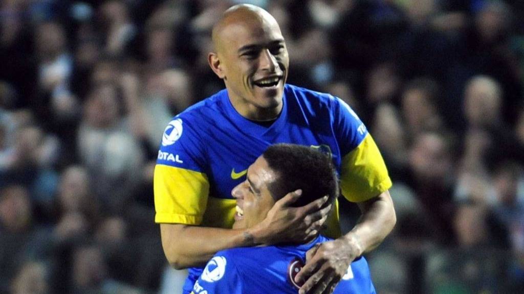 Robaron medallas y camisetas históricas de Clemente Rodríguez en un asalto en Lomas de Zamora