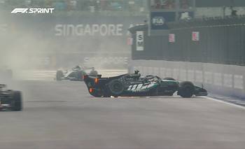 GP de Singapur: la Sprint arrancó tarde, ganó Verstappen, se accidentó Russell y abandonó Colapinto