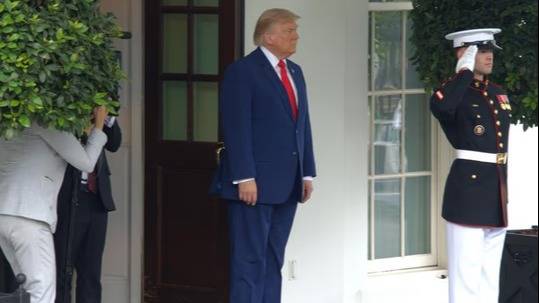 Trump criticó a Zelenski: “Creo que ya es hora de que Ucrania tenga un nuevo presidente”