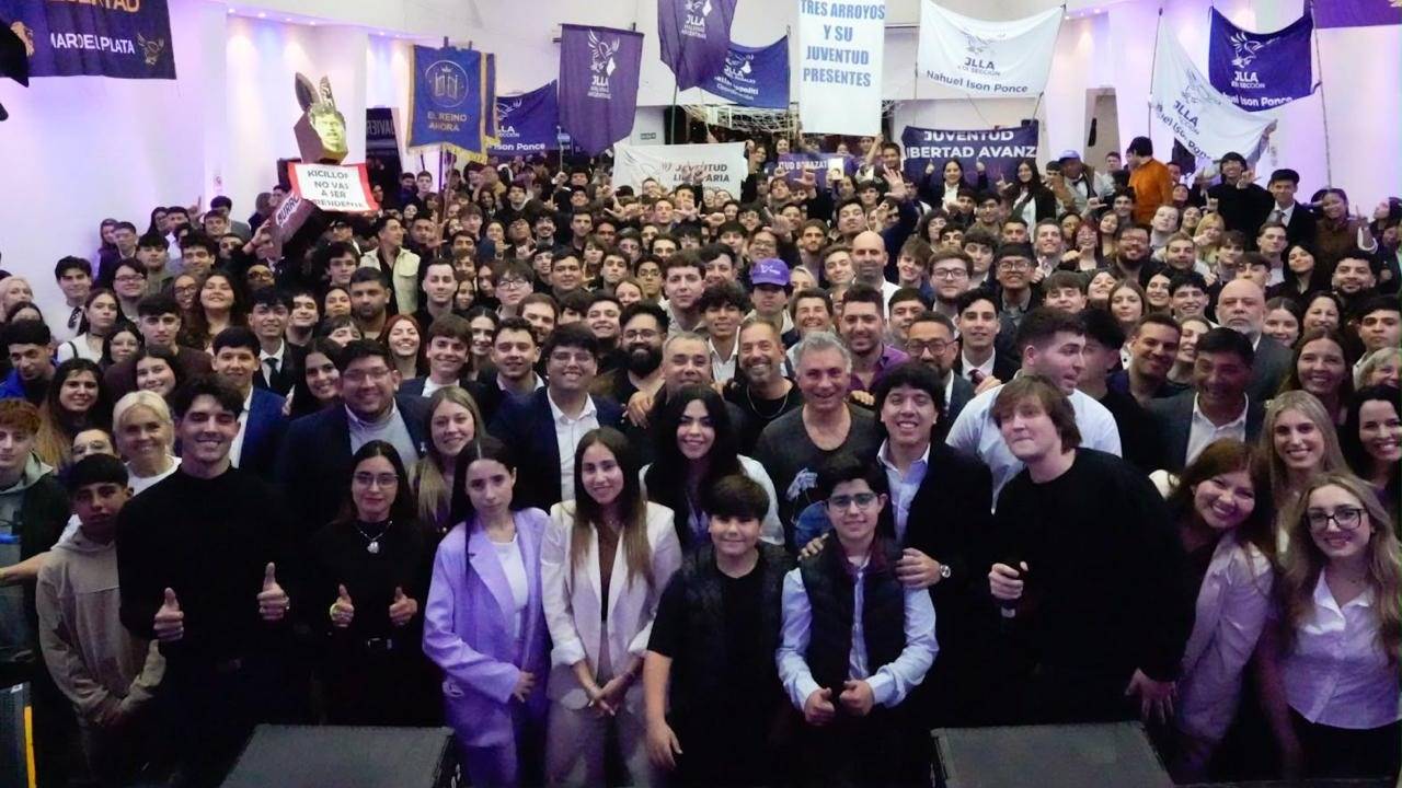 Pareja exhortó a los jóvenes a que continúen defendiendo las ideas de la libertad